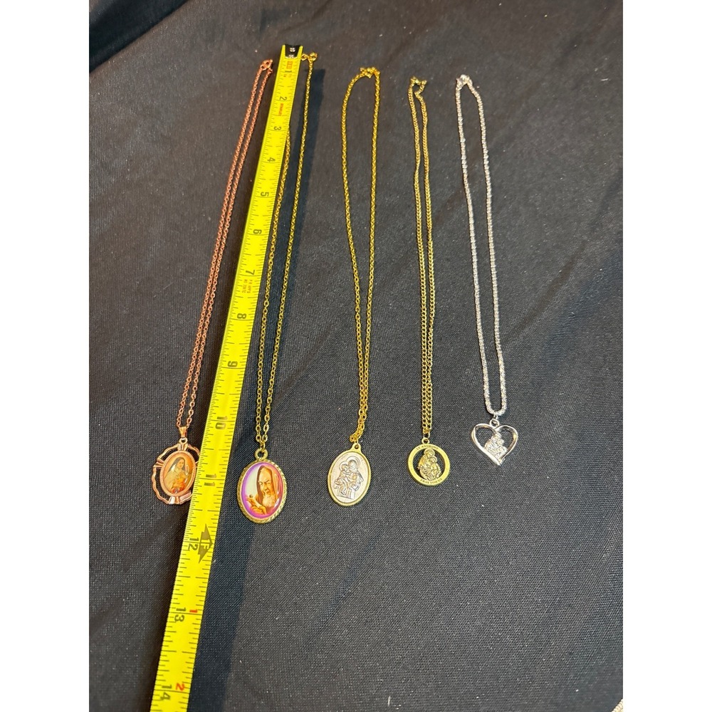 Religious Necklaces Holy Medals Charms Pendants Gold Tone Silver Tone Rose - Picture 4 of 5
